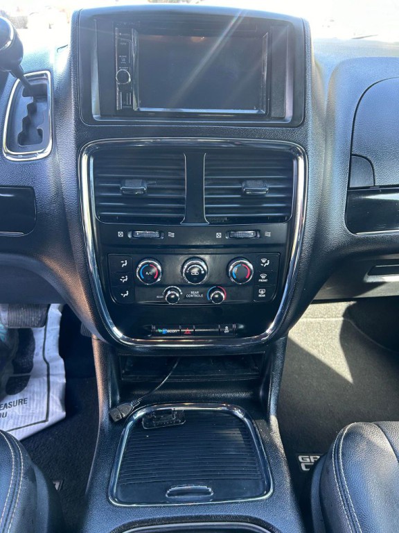 2017 Dodge Grand Caravan Image 11