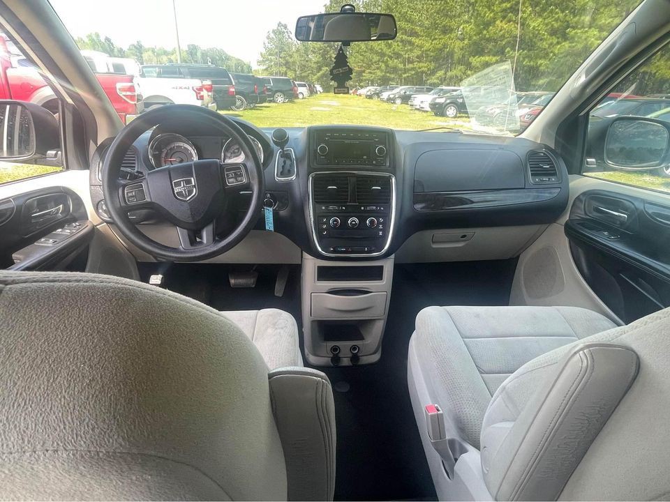 2013 Dodge Grand Caravan Image 5