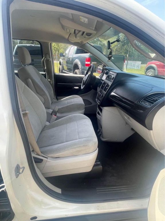 2013 Dodge Grand Caravan Image 6