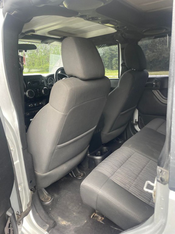 2011 Jeep Wrangler Unlimited Image 6