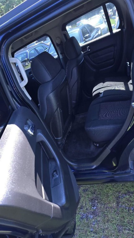 2007 HUMMER H3 Image 3