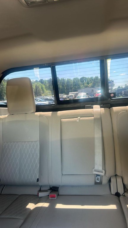 2017 Nissan Titan Image 10