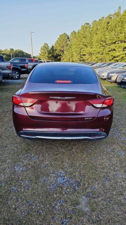 2015 Chrysler 200 Image 5