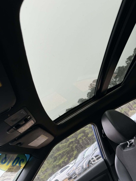 2016 Hyundai Veloster Image 9