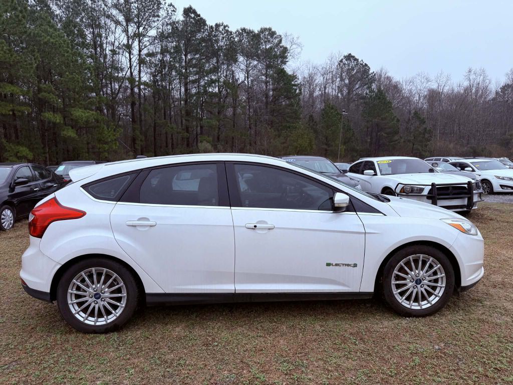 2013 Ford Focus Image 2