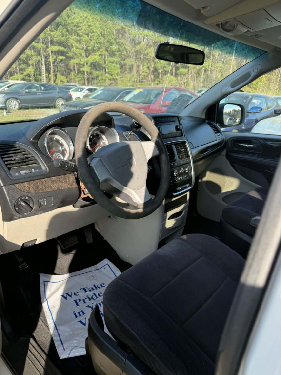 2011 Dodge Grand Caravan Image 6