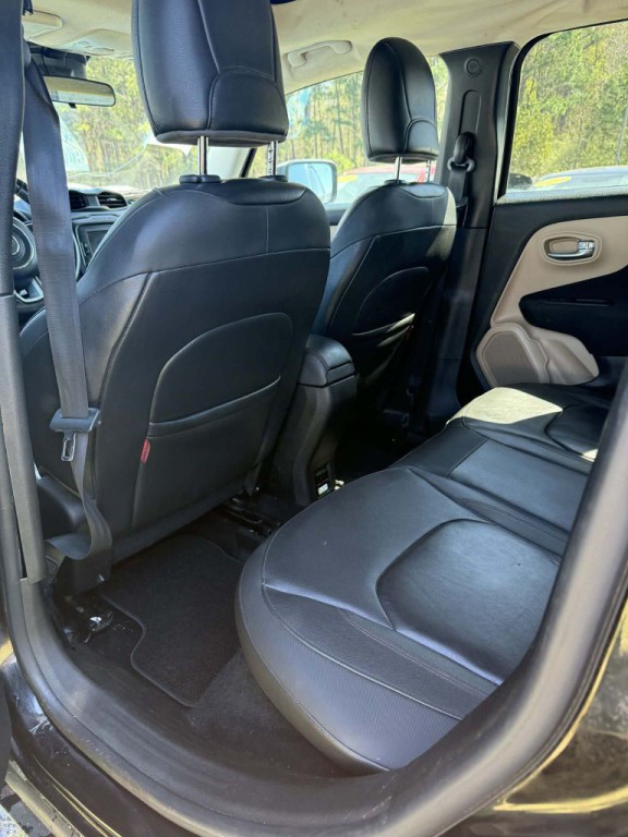 2015 Jeep Renegade Image 5