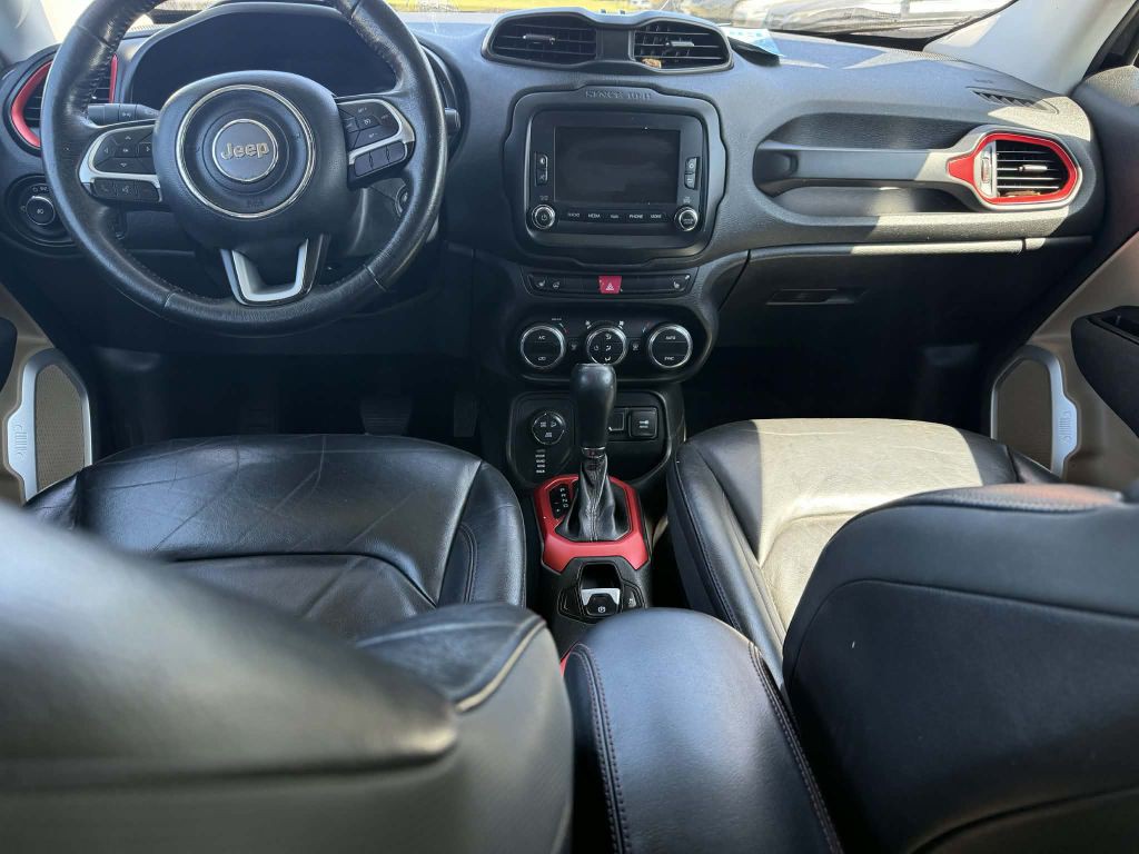 2015 Jeep Renegade Image 6