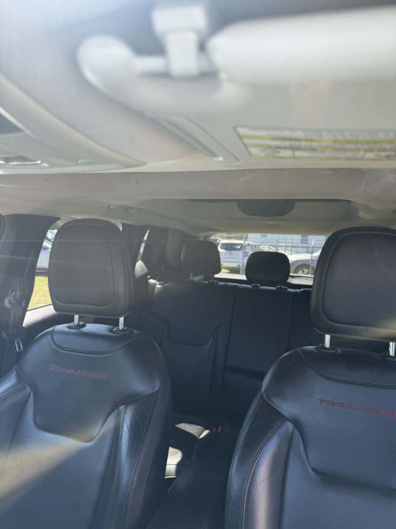 2015 Jeep Renegade Image 9