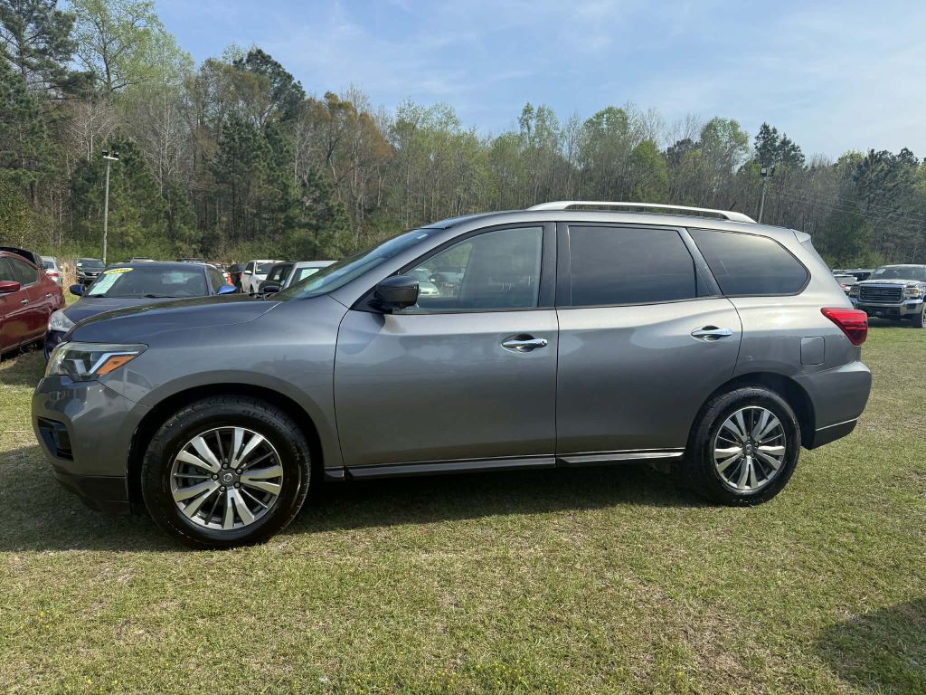 2018 Nissan Pathfinder Image 4