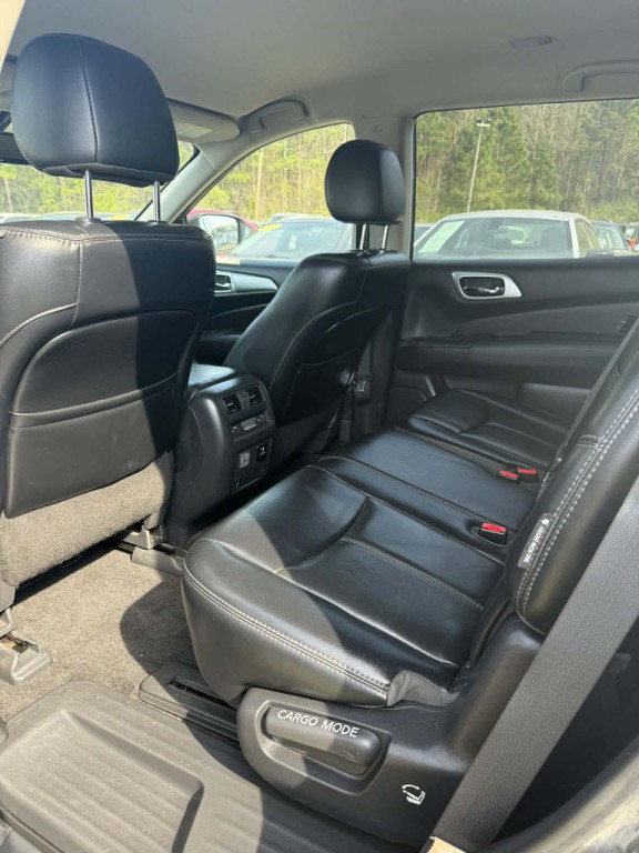 2018 Nissan Pathfinder Image 5
