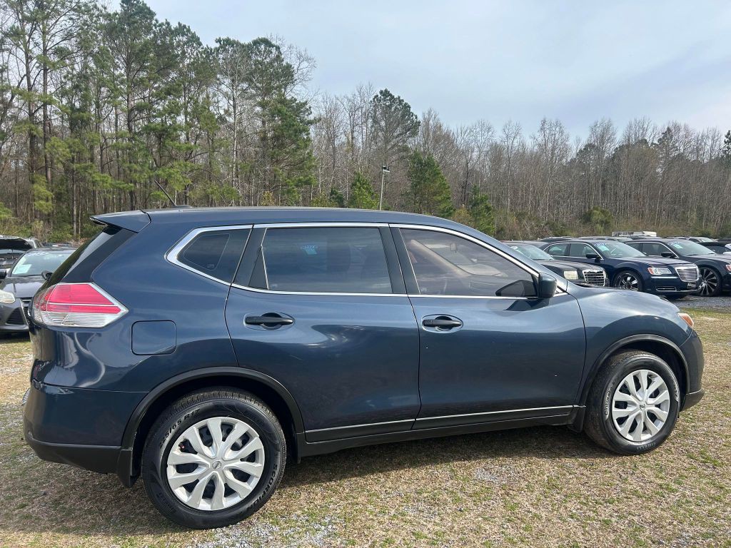 2016 Nissan Rogue Image 2