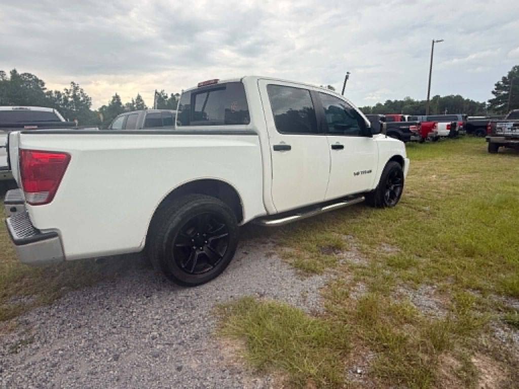 2008 Nissan Titan Image 4