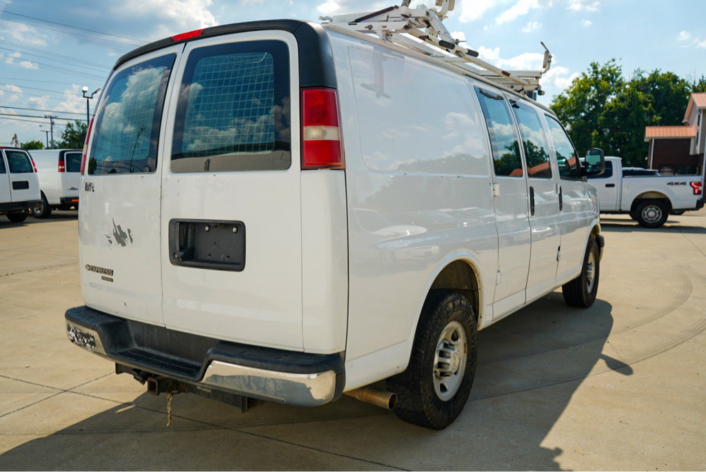 2014 Chevrolet Express Image 6