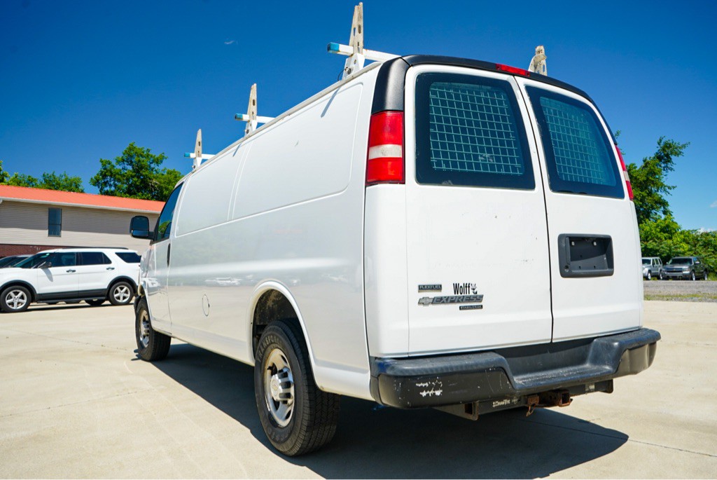 2012 Chevrolet Express Image 8