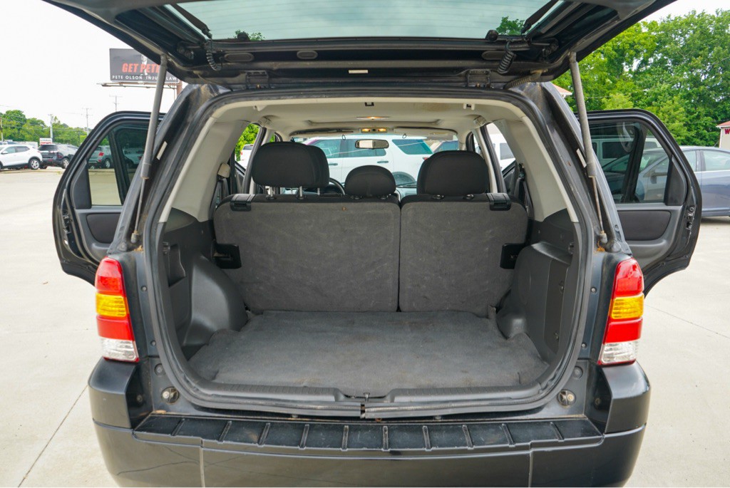 2007 Ford Escape Image 12