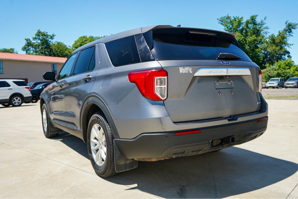 2021 Ford Explorer Image 8
