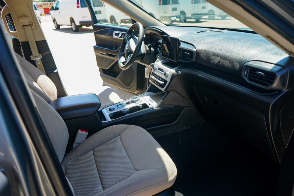2021 Ford Explorer Image 9