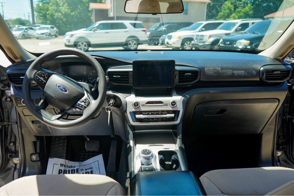2021 Ford Explorer Image 14