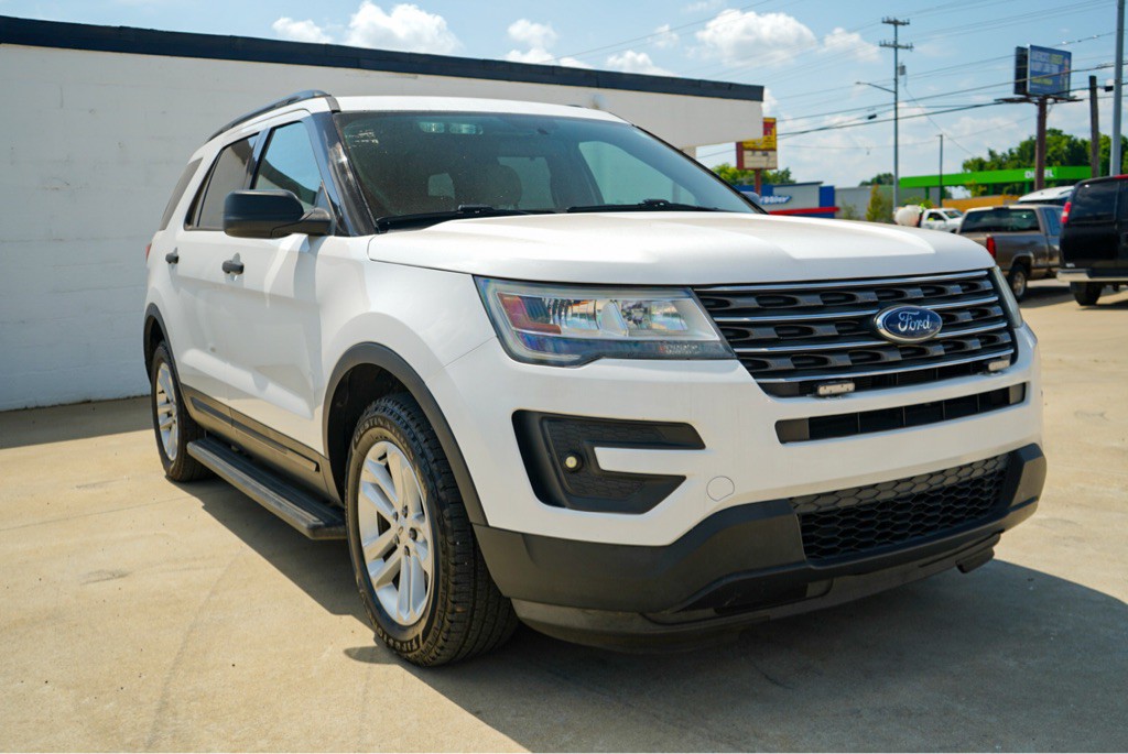 2017 Ford Explorer Image 4