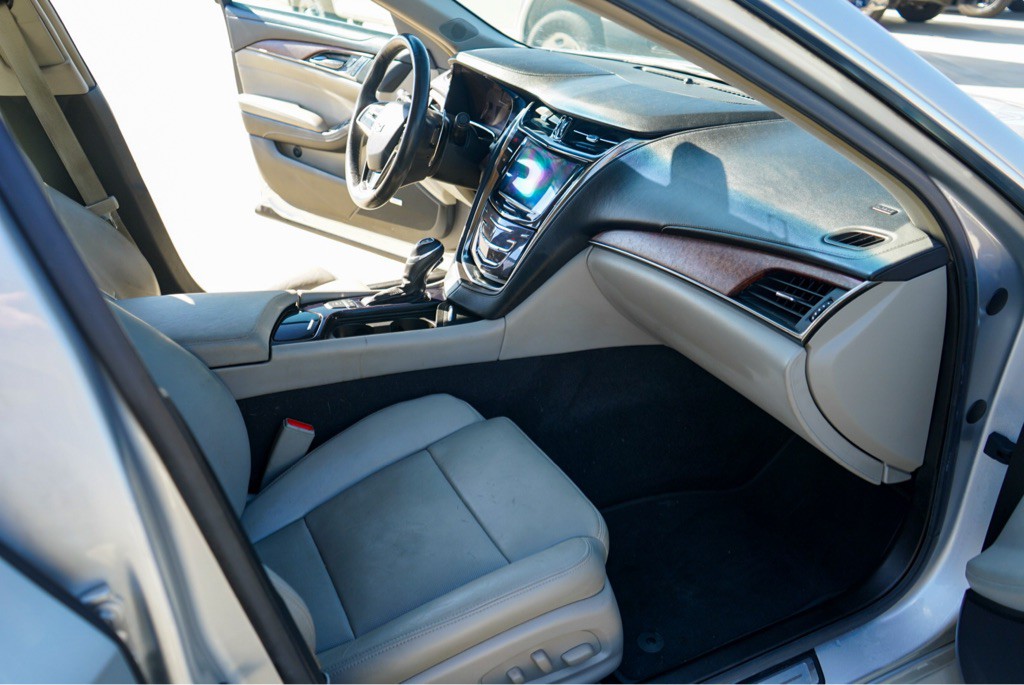 2016 Cadillac CTS Image 10