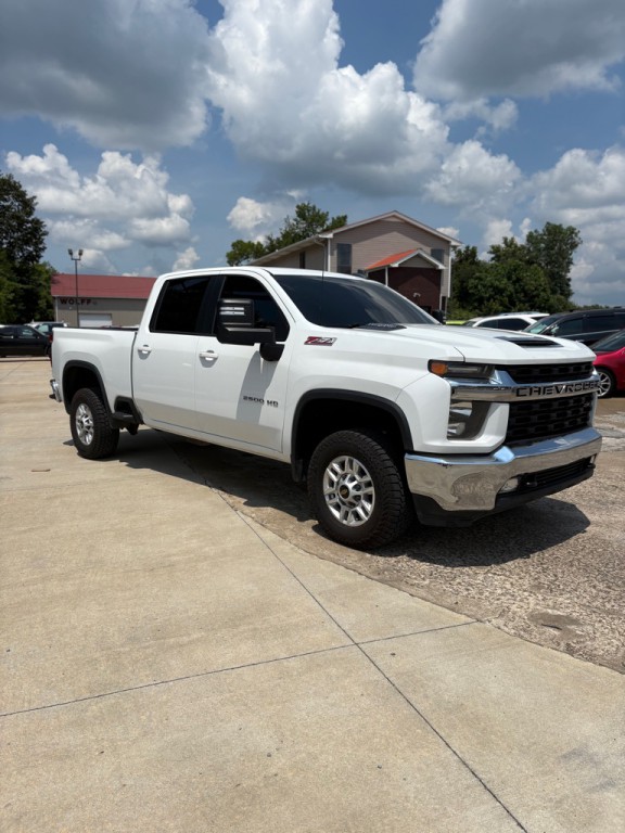 2023 Chevrolet Silverado 1500 Image 2