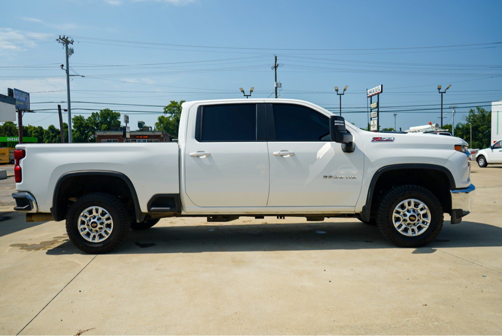 2023 Chevrolet Silverado 1500 Image 12