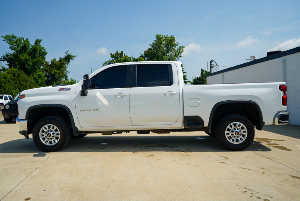 2023 Chevrolet Silverado 1500 Image 16