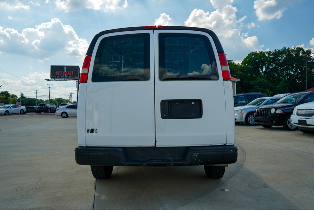 2012 Chevrolet Express Image 7