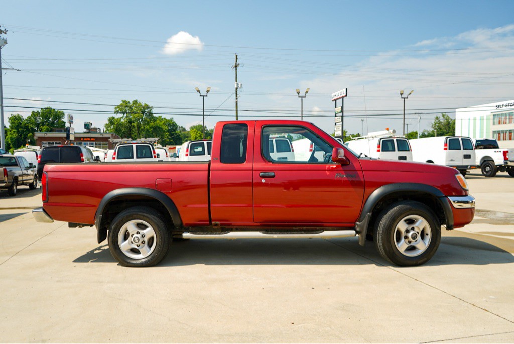 2000 Nissan Frontier Image 5