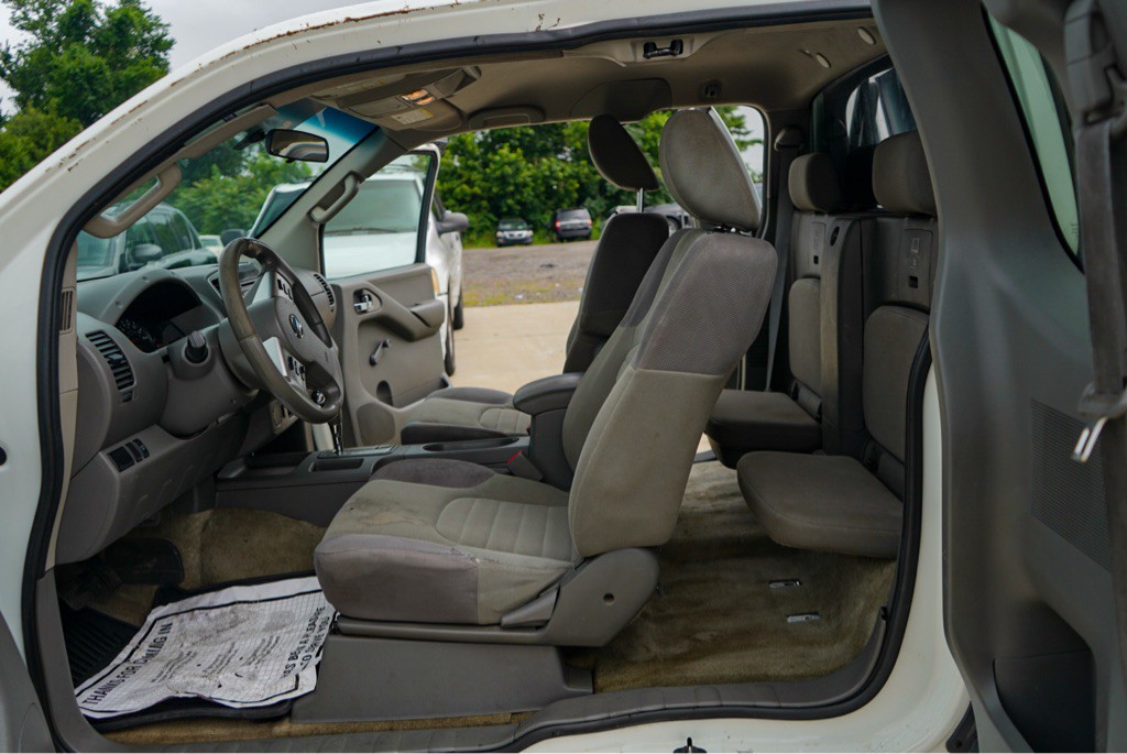 2014 Nissan Frontier Image 13