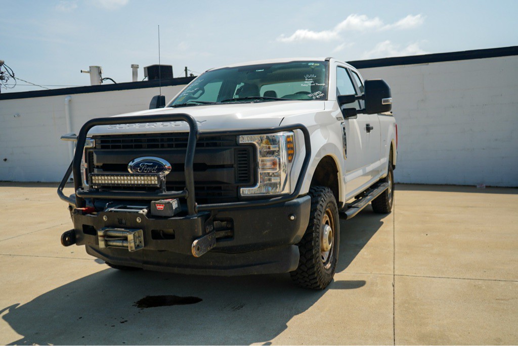 2018 Ford F-250 Image 2