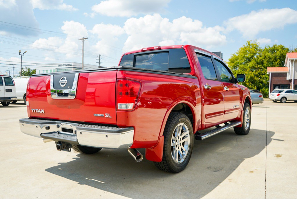 2011 Nissan Titan Image 6