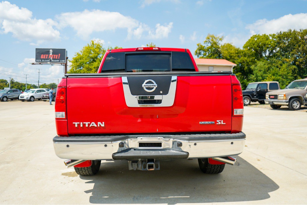 2011 Nissan Titan Image 7