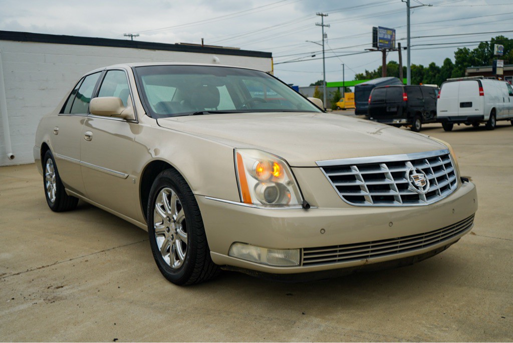 2008 Cadillac DTS Image 4