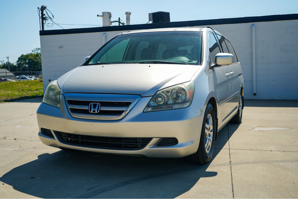 2005 Honda Odyssey Image 2