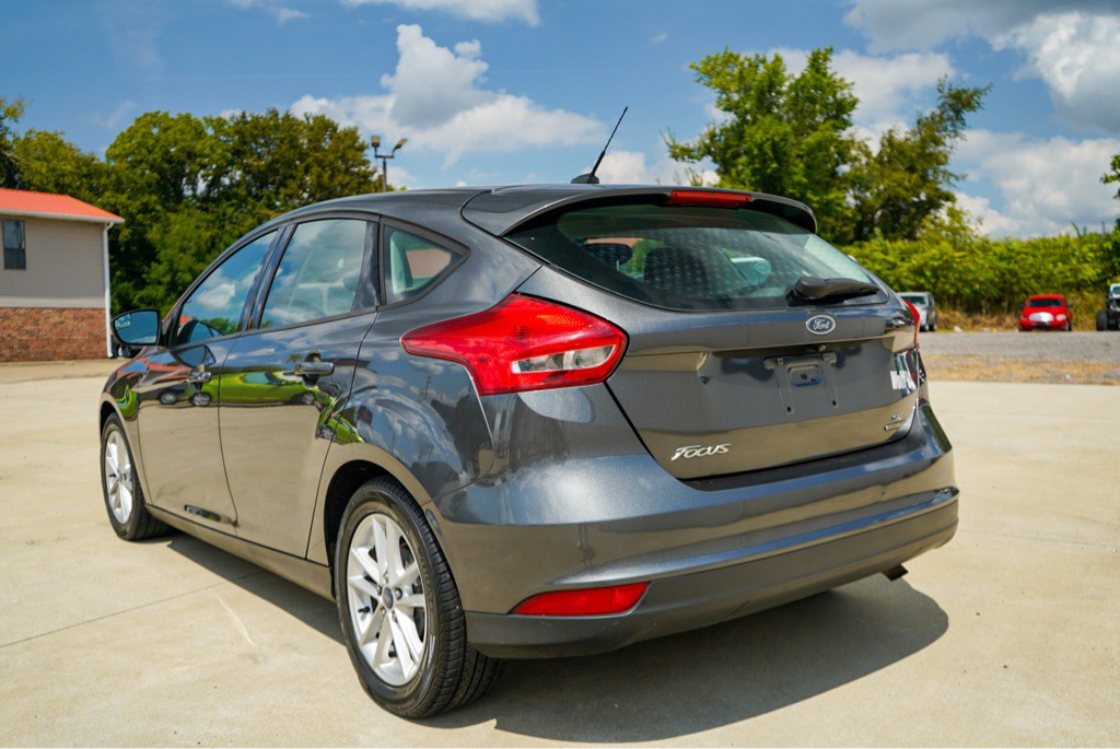 2016 Ford Focus Image 8