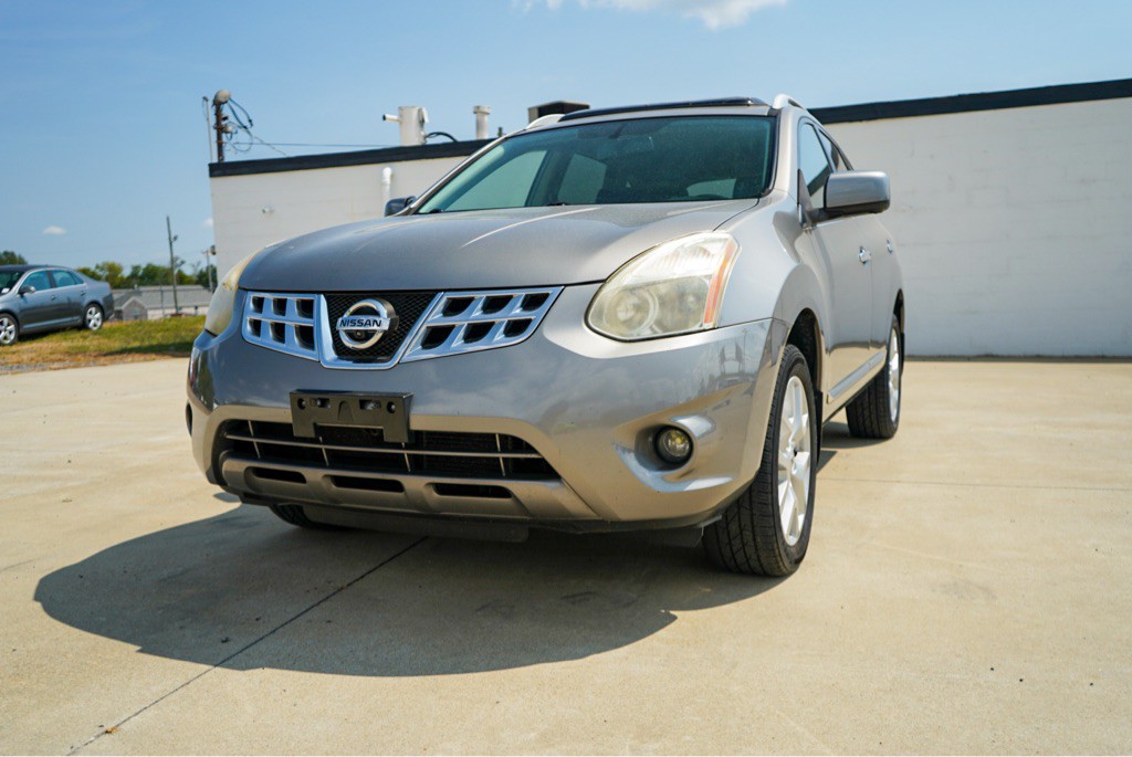 2013 Nissan Rogue Image 2