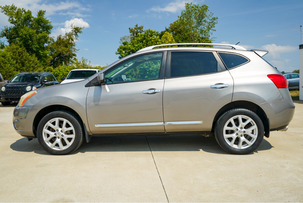 2013 Nissan Rogue Image 9