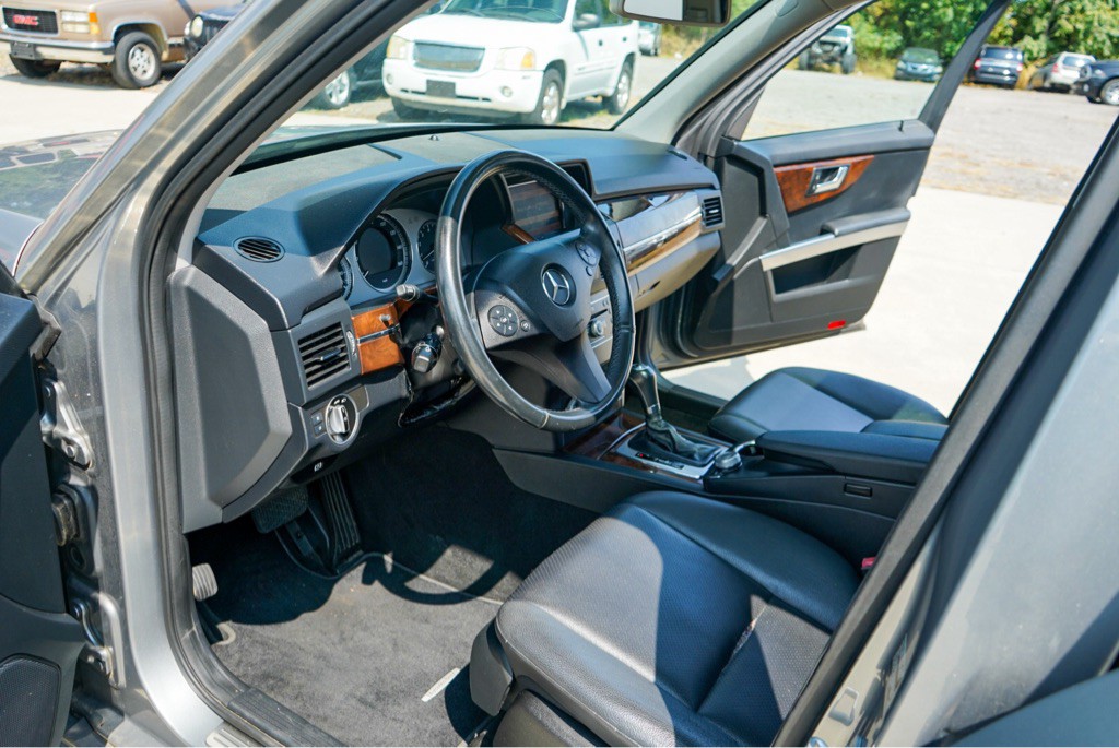2012 Mercedes-Benz GLK-Class Image 13