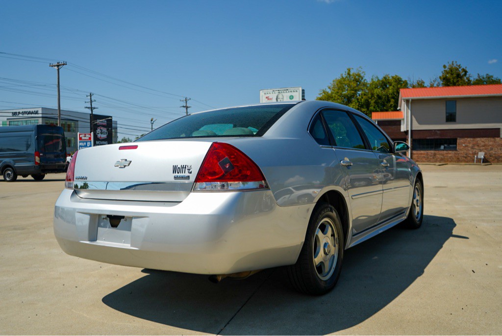 2011 Chevrolet Impala Image 6