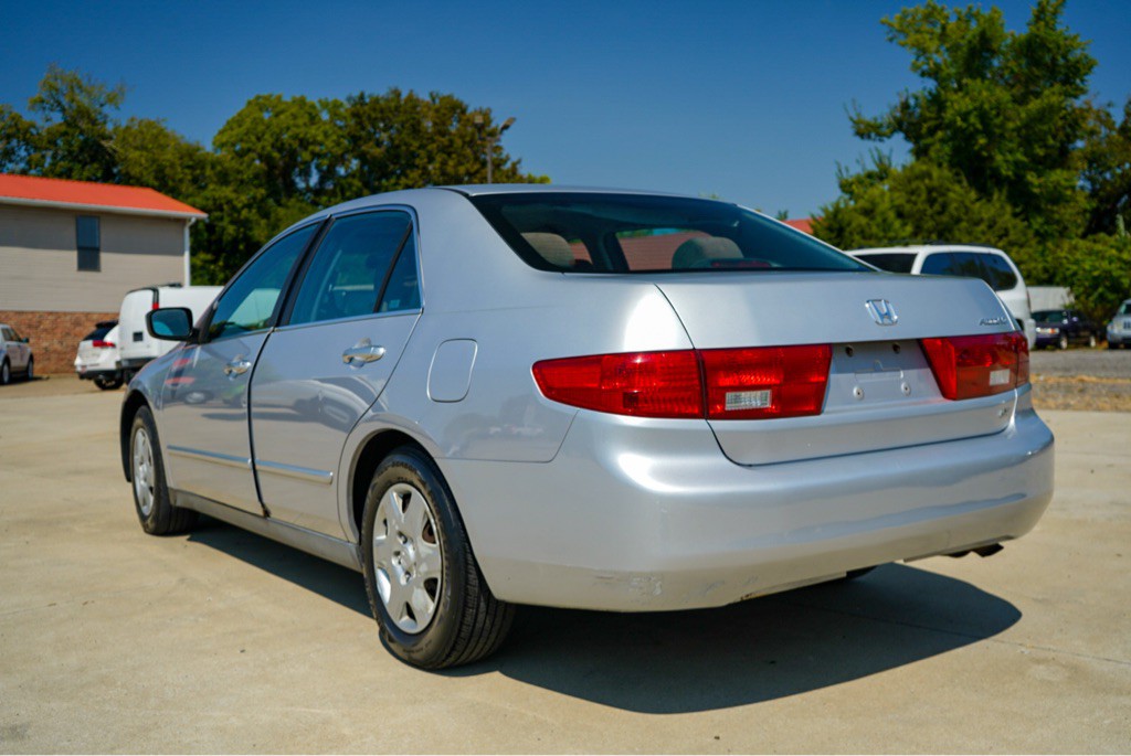 2005 Honda Accord Image 8