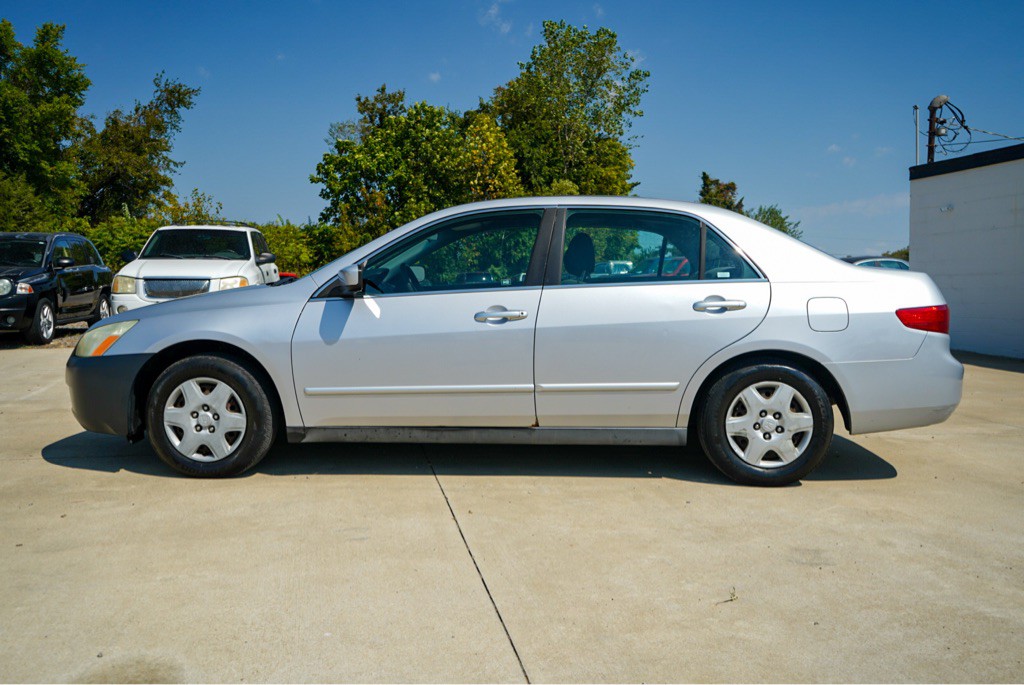 2005 Honda Accord Image 9