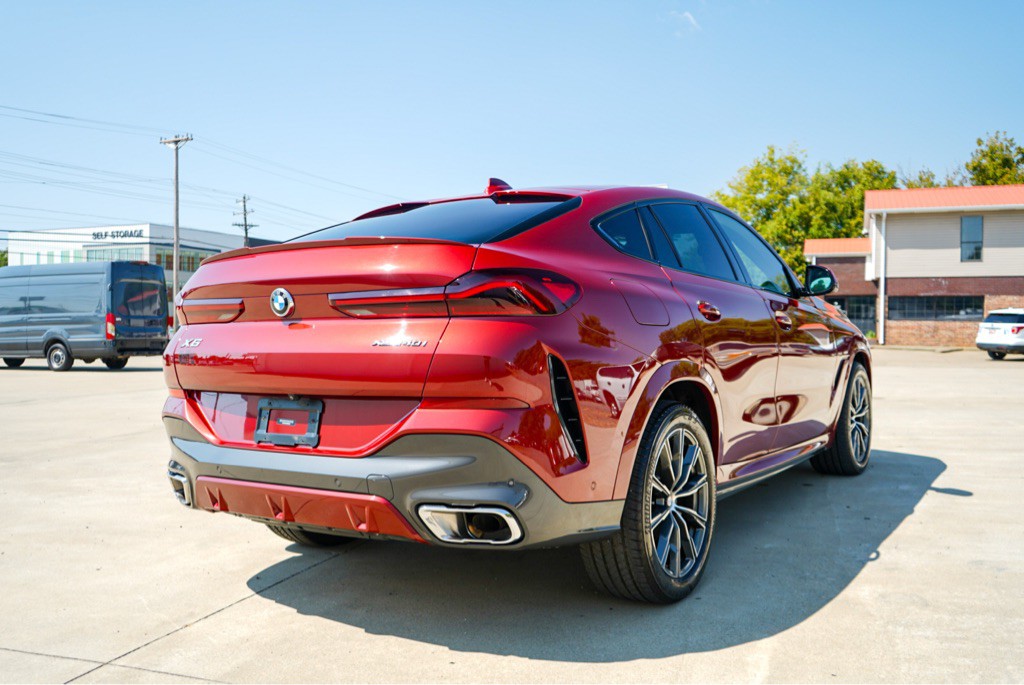 2021 BMW X6 Image 6