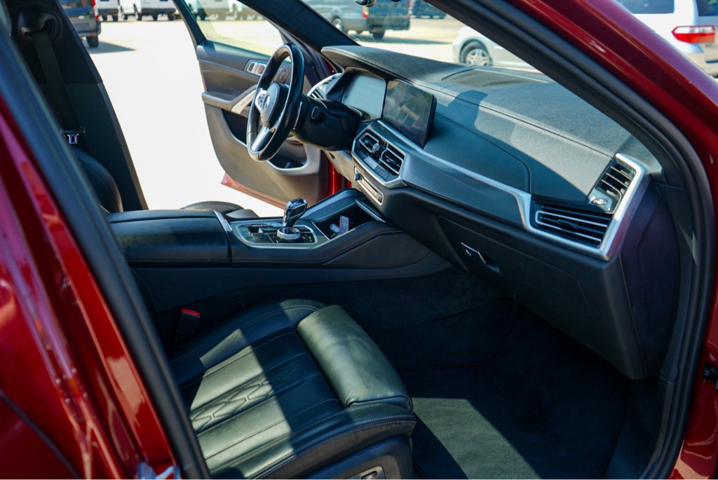 2021 BMW X6 Image 10
