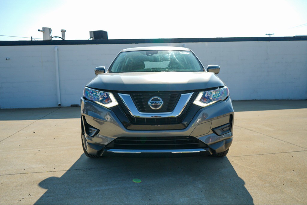 2019 Nissan Rogue Image 3