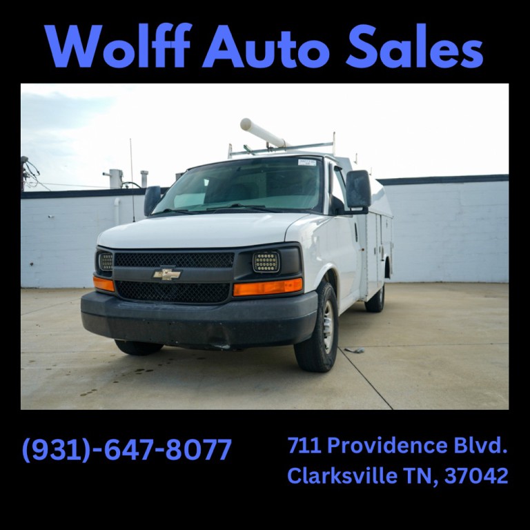 2015 Chevrolet Express Image 1