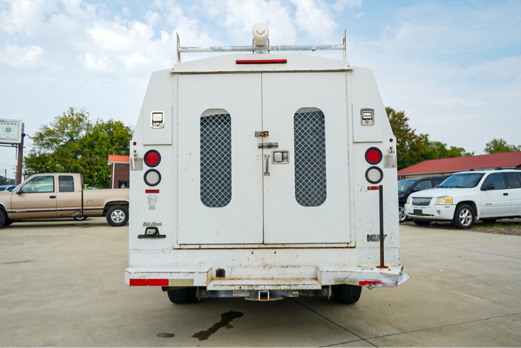 2015 Chevrolet Express Image 7