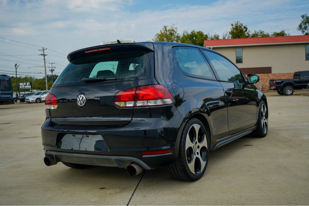2011 Volkswagen GTI Image 6