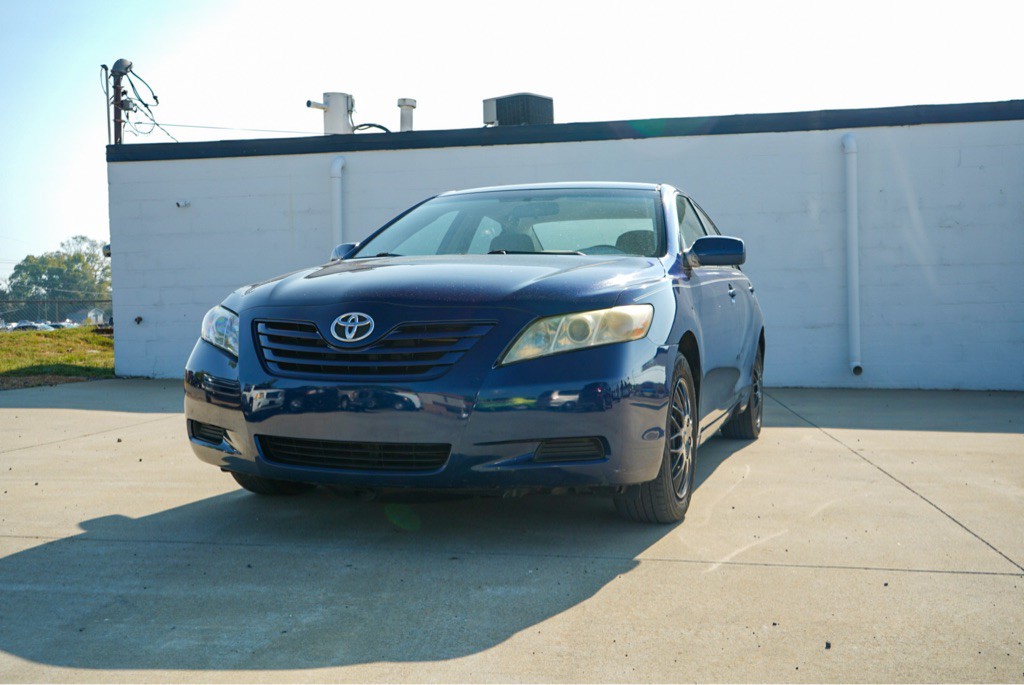2009 Toyota Camry Image 2